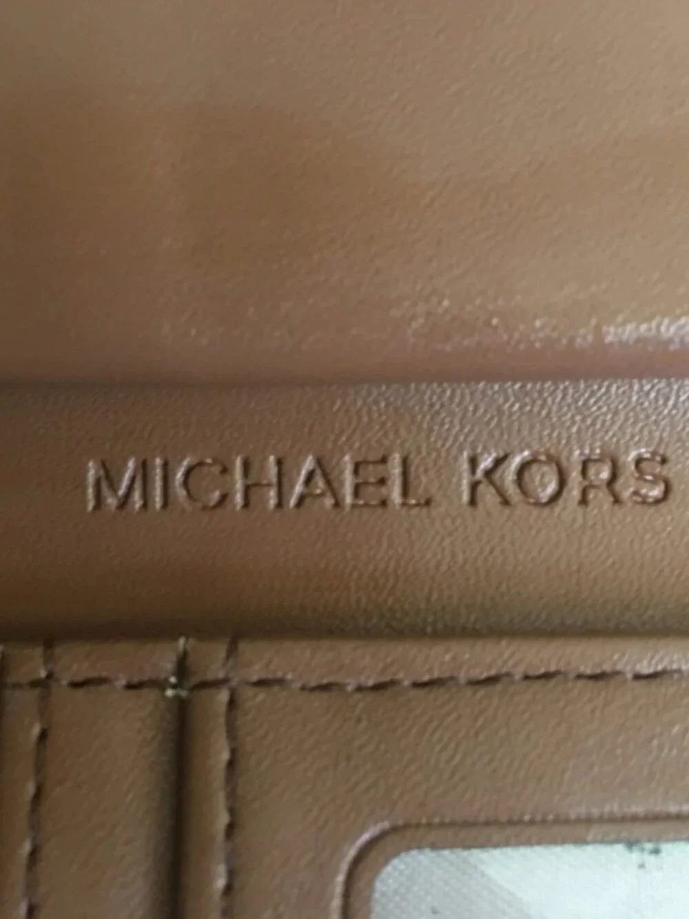 Michael Kors 35F8GTVW9B-847 Women's Jet Set Travel Multifunction Phone Case -...